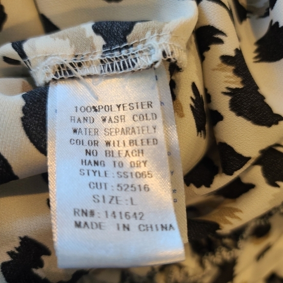 SHE & Sky Top size Large - Picture 7 of 8